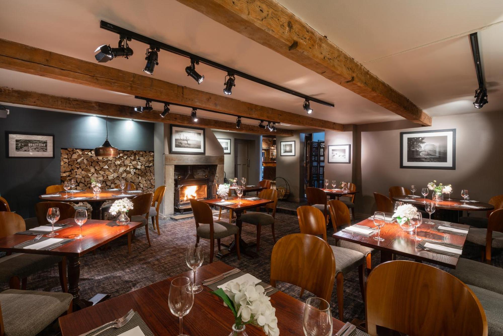 The White Hart At Lydgate Hotel โอลดัม ภายนอก รูปภาพ