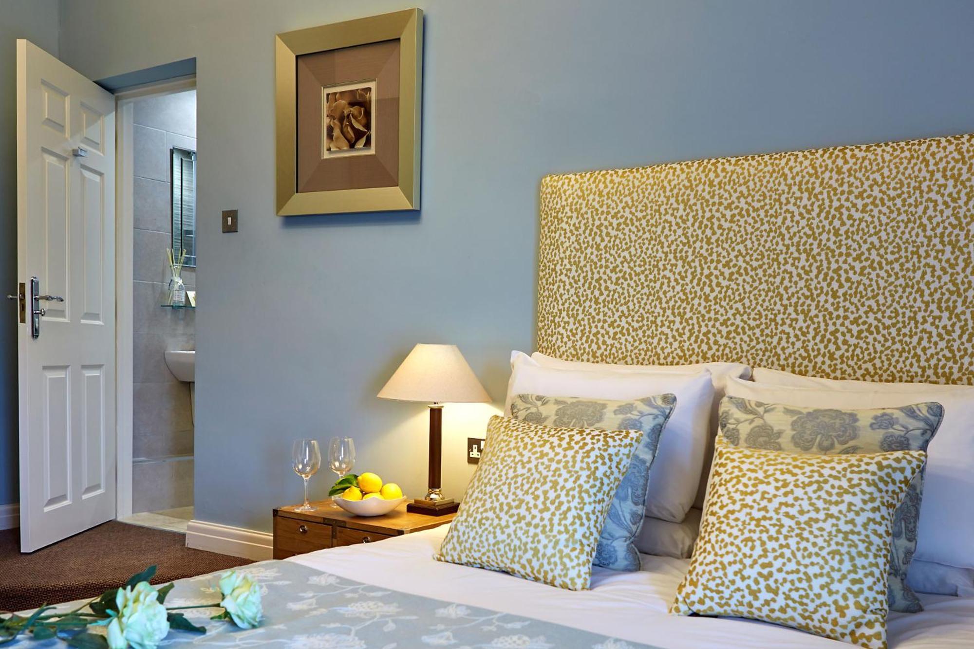 The White Hart At Lydgate Hotel โอลดัม ภายนอก รูปภาพ