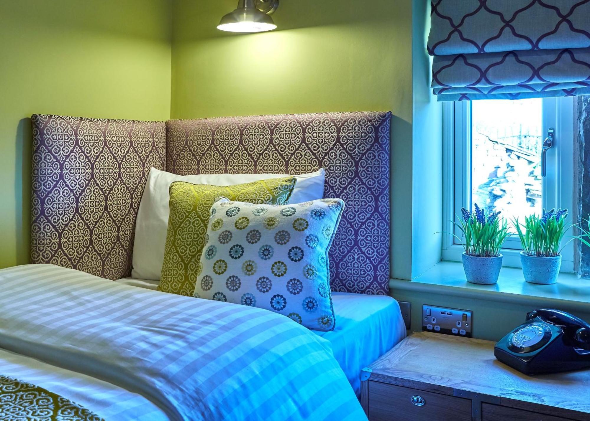 The White Hart At Lydgate Hotel โอลดัม ภายนอก รูปภาพ